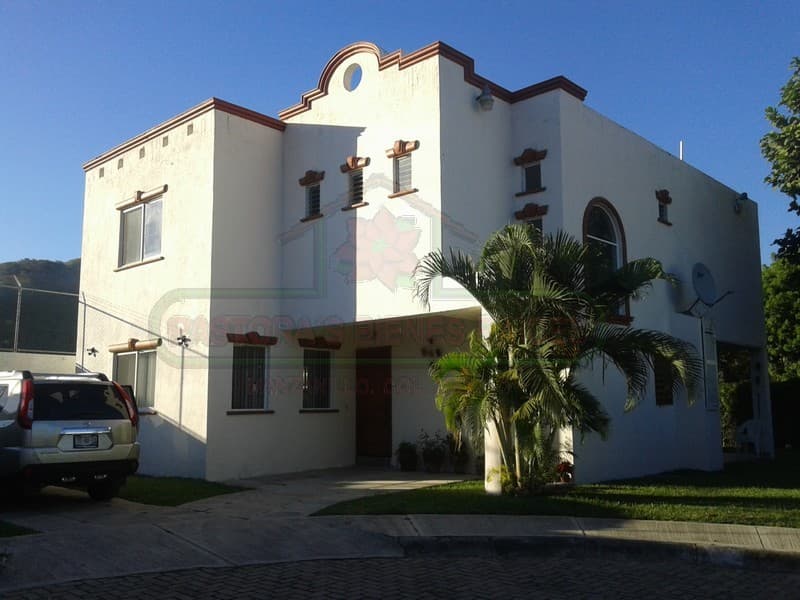 Casa en FRACC. COUNTRY CLUB - Manzanillo, FRACC. COUNTRY CLUB