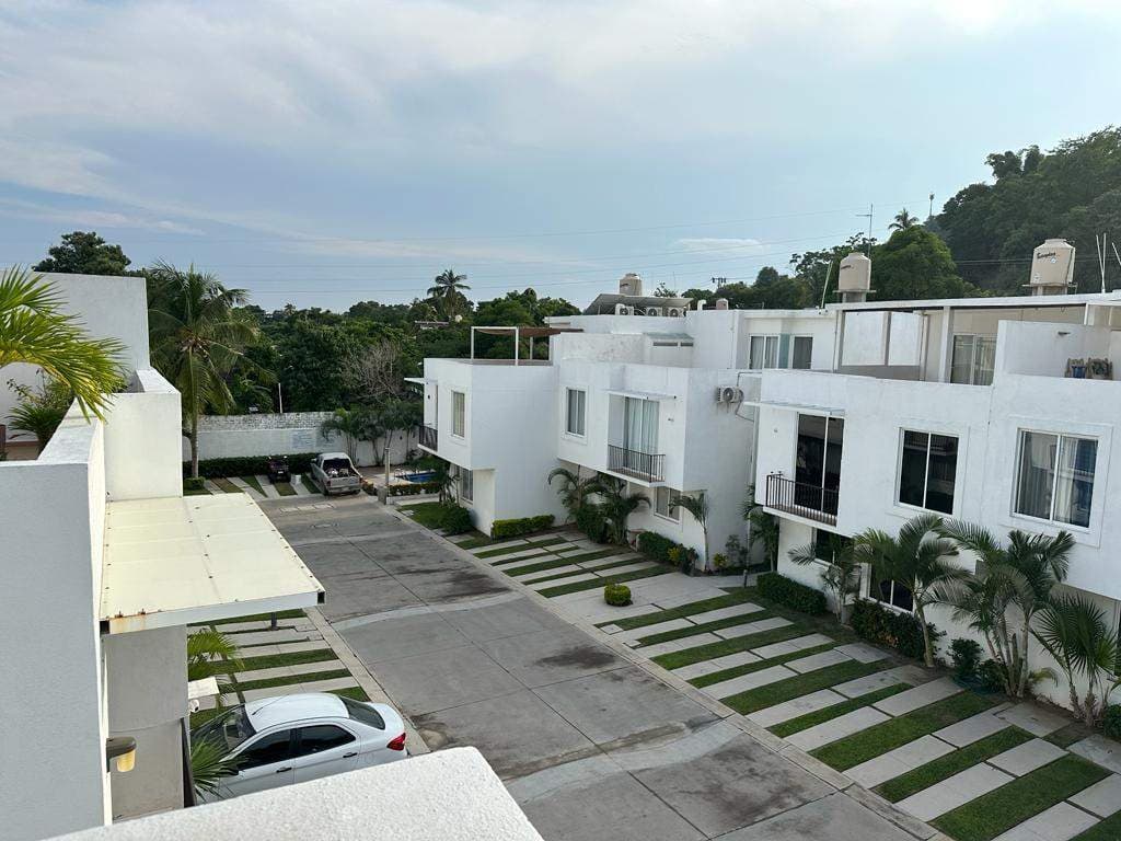 Casa en FRACC. LA RIBERA — foto 2