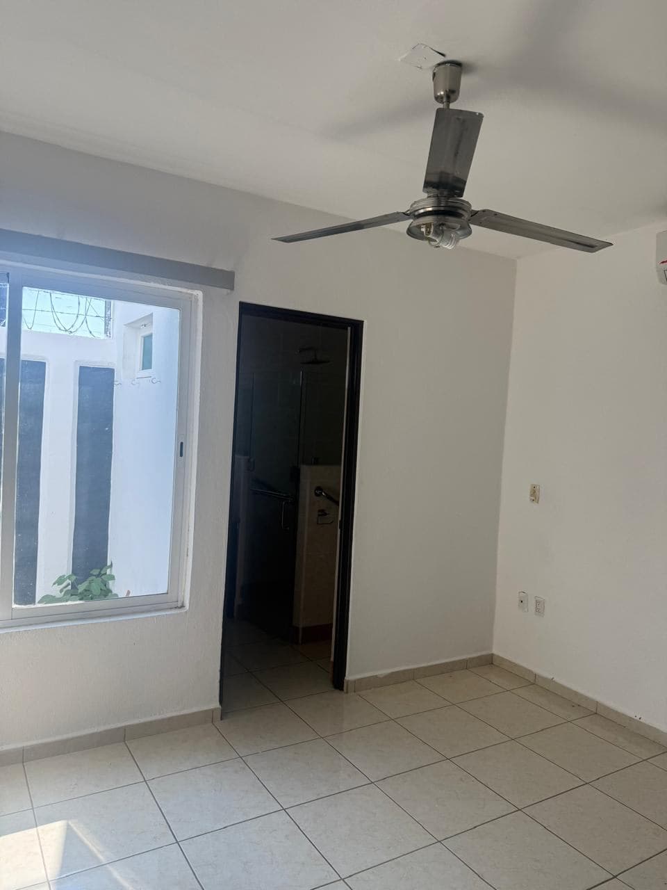 House in ALMENDROS II — photo 4